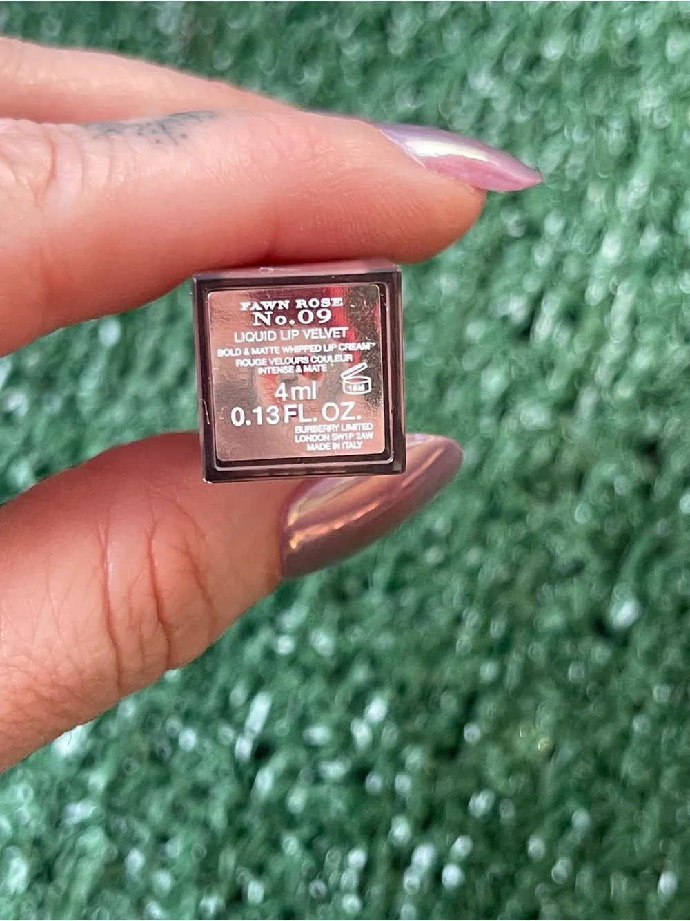 Burberry Lip Gloss in Soft Rose Pink